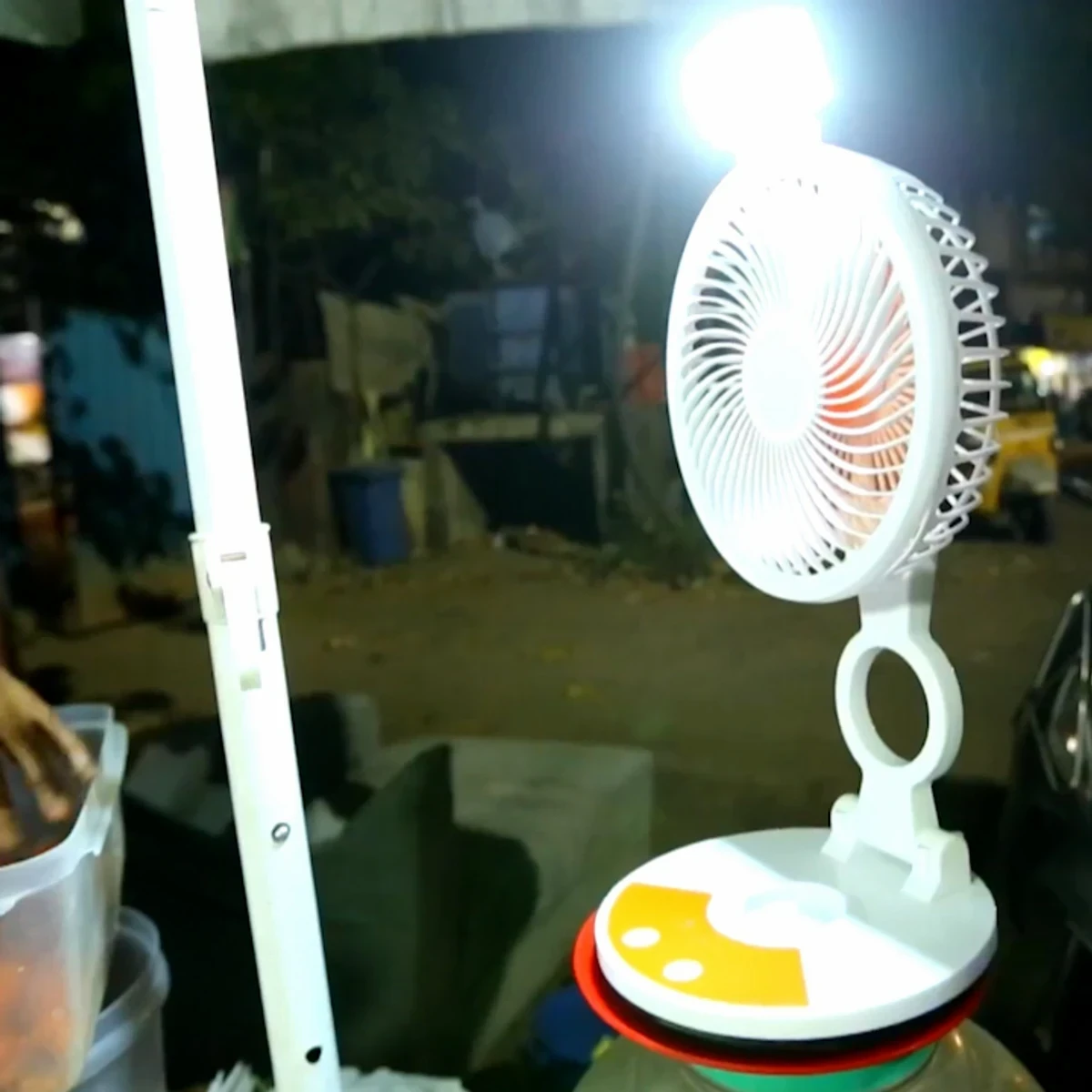 RECHARGEABLE TABLE FAN WITH LED LIGHT-E